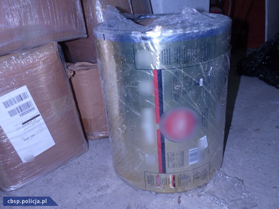 http://cbsp.policja.pl/cbs/aktualnosci/139528,Podrabiali-markowa-wloska-kawe-policjanci-CBSP-zlikwidowali-magazyn.html