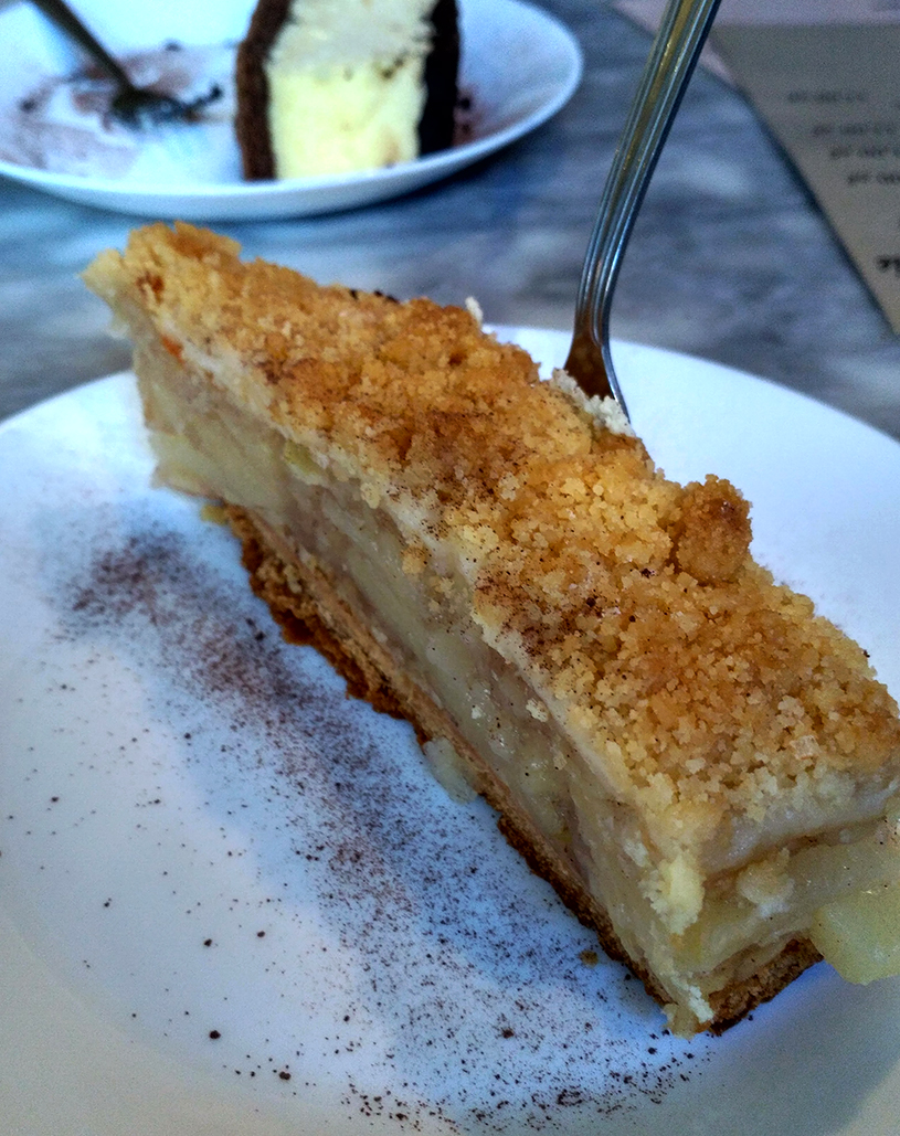 Zdjęcie 6. Szarlotka na mące orkiszowej