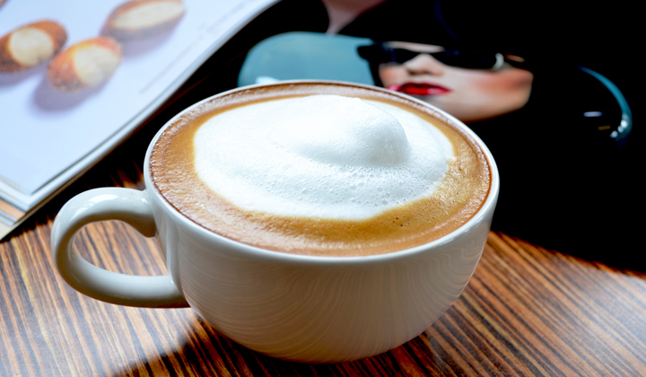 Kawa - z mlekiem czy bez?