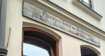 Pierwszy Lokal na Stolarskiej w Krakowie to kawiarnia z klimatem