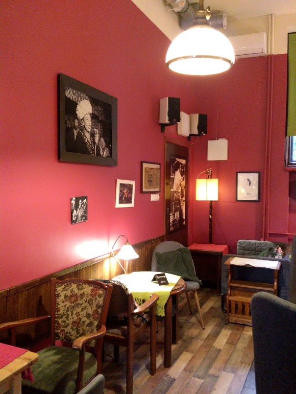 Kolory i winyle &ndash; odwiedzamy Vinyl Cafe we Wrocławiu