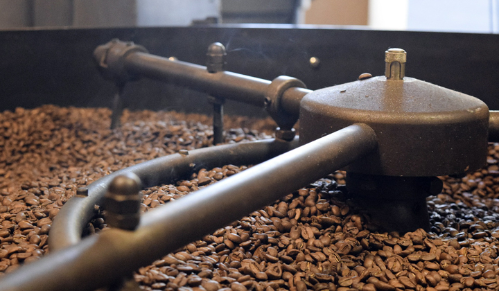 Palenie kawy wydobywa ponad tysiąc aromatów z ziaren