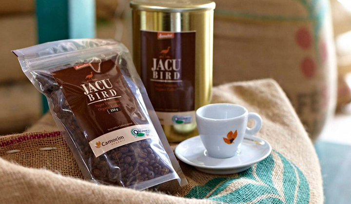 Jacu Bird Coffee – luksusowa kawa z ziaren trawionych przez ptaki.