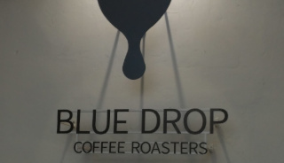 Odwiedź klimatyczną palarnię kawy Blue Drop Coffee Roasters w Łodzi