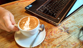 Wpływ gen&oacute;w na metabolizm kawy i wrażliwość na kofeinę