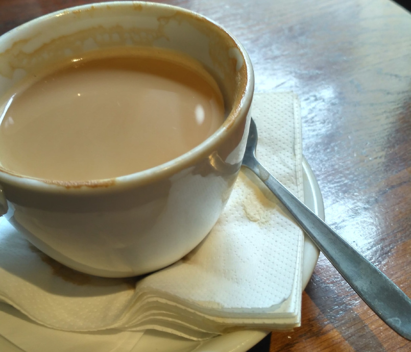 Pierwszy Lokal na Stolarskiej w Krakowie to kawiarnia z klimatem