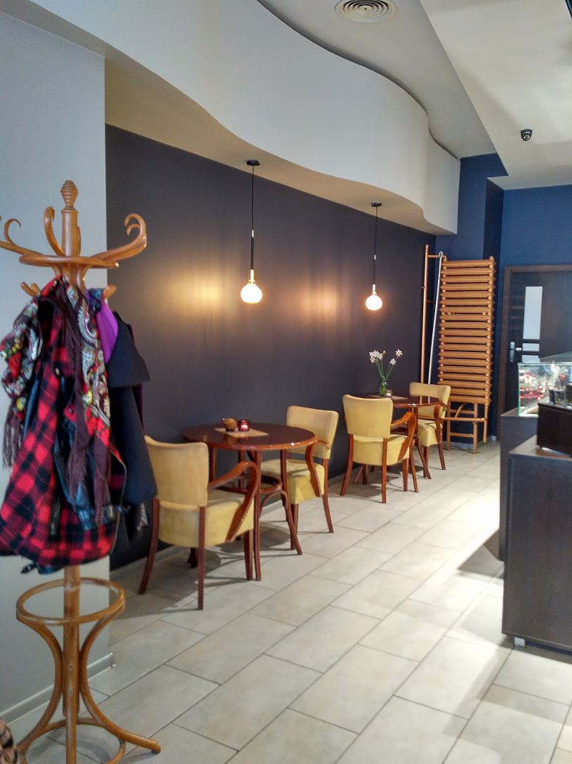 Zdjęcie 2. Wnętrze kawiarni