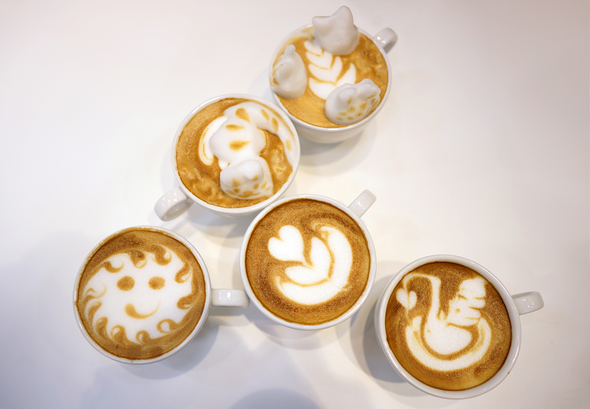 Oprócz zwykłego Latte Art, włoski barista zaprezentował nam również technikę 3D.
